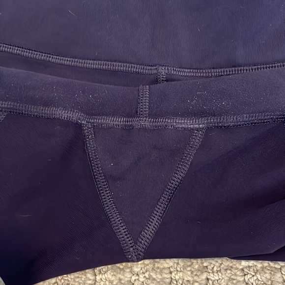 Lululemon Journey Crop Black grape colour - Picture 10 of 13